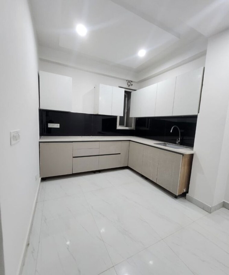 Kitchen, freedom fighters enclave 2 Bedroom 800 Sq.Ft. Builder Floor In Freedom Fighters Enclave Delhi 10487951