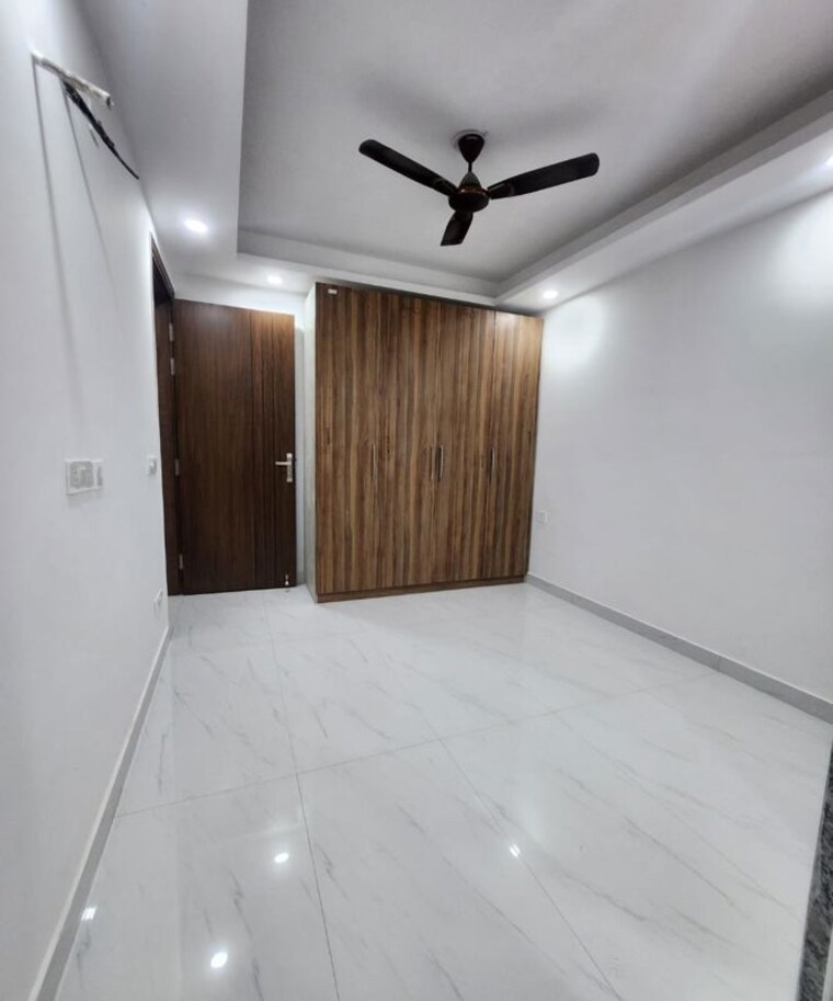 Room, freedom fighters enclave 2 Bedroom 800 Sq.Ft. Builder Floor In Freedom Fighters Enclave Delhi 10487951