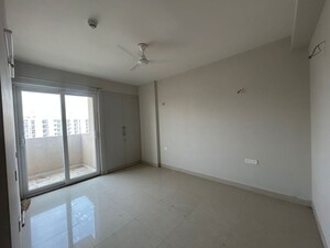 Room in 2 BHK Apartment at Sector 82 – for Rent