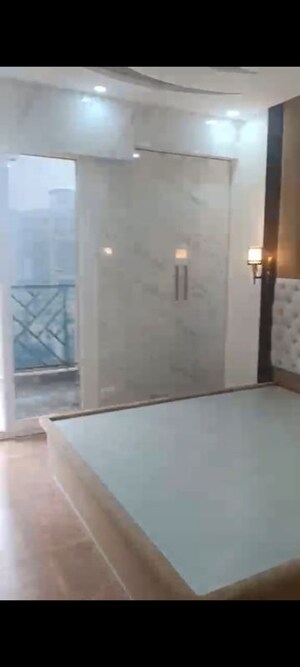 Room in 2 BHK Apartment at Saya Gold Avenue, Vaibhav Khand – for Rent