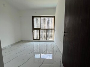 Room in 2 BHK Apartment at Raymond Ten X Habitat, Pokhran Road No Two – for Rent