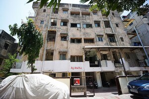 2 BHK Apartment For Sale in Gurukul