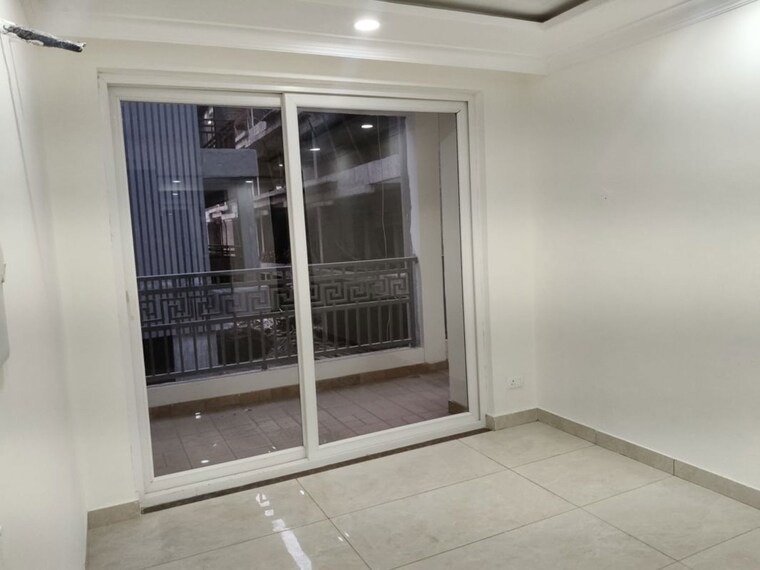 Room, preet colony 3 Bedroom 1900 Sq.Ft. Apartment In Preet Colony Zirakpur 10487979