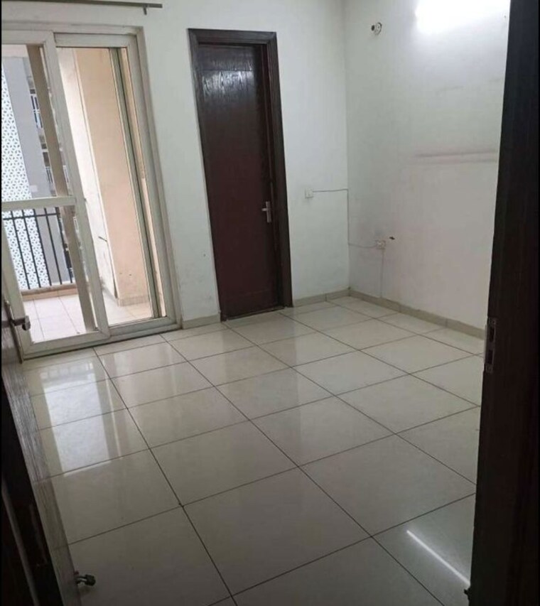 Room, motia-royal-citi-apartments 3 Bedroom 1500 Sq.Ft. Apartment In Ghazipur Zirakpur 10487956