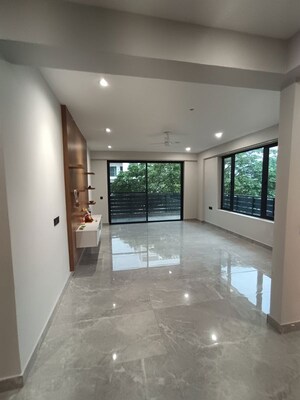Room in 3 BHK Builder Floor at Vatika INXT City Center, Sector 83 – for Rent