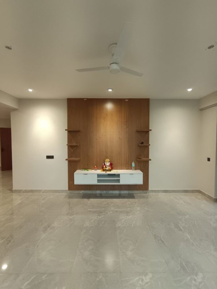 Room, vatika-inxt-city-center 3 Bedroom 4200 Sq.Ft. Builder Floor In Sector 83 Gurgaon 10487962