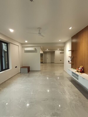 Room in 3 BHK Builder Floor at Vatika INXT City Center, Sector 83 – for Rent