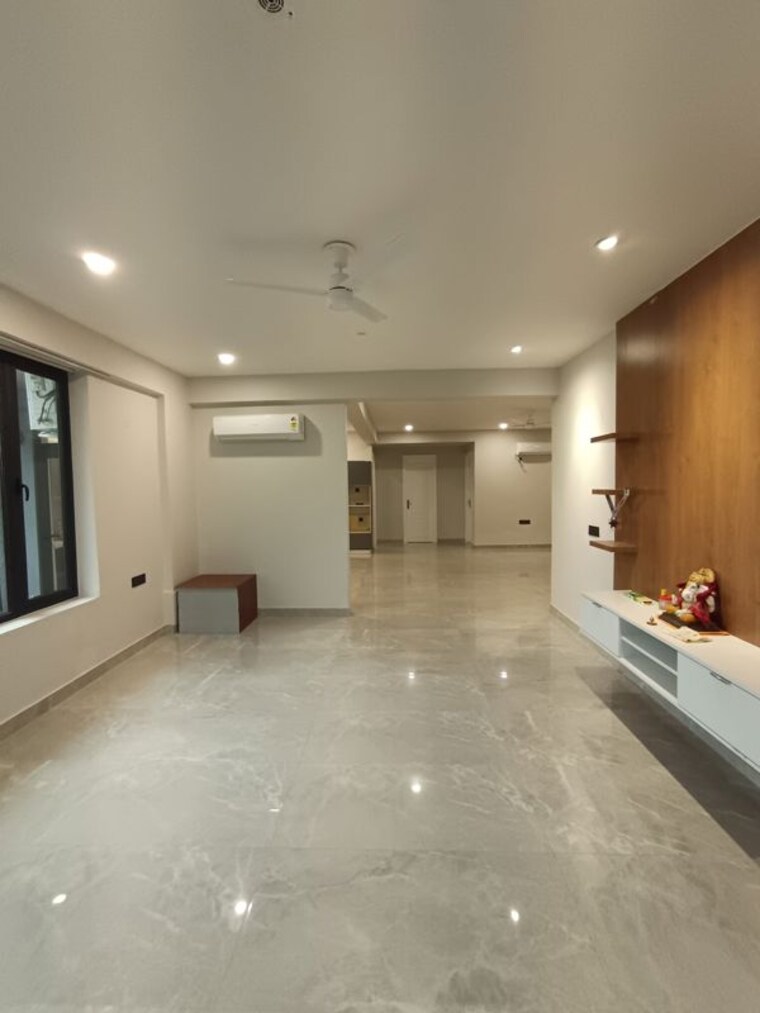 Room, vatika-inxt-city-center 3 Bedroom 4200 Sq.Ft. Builder Floor In Sector 83 Gurgaon 10487962