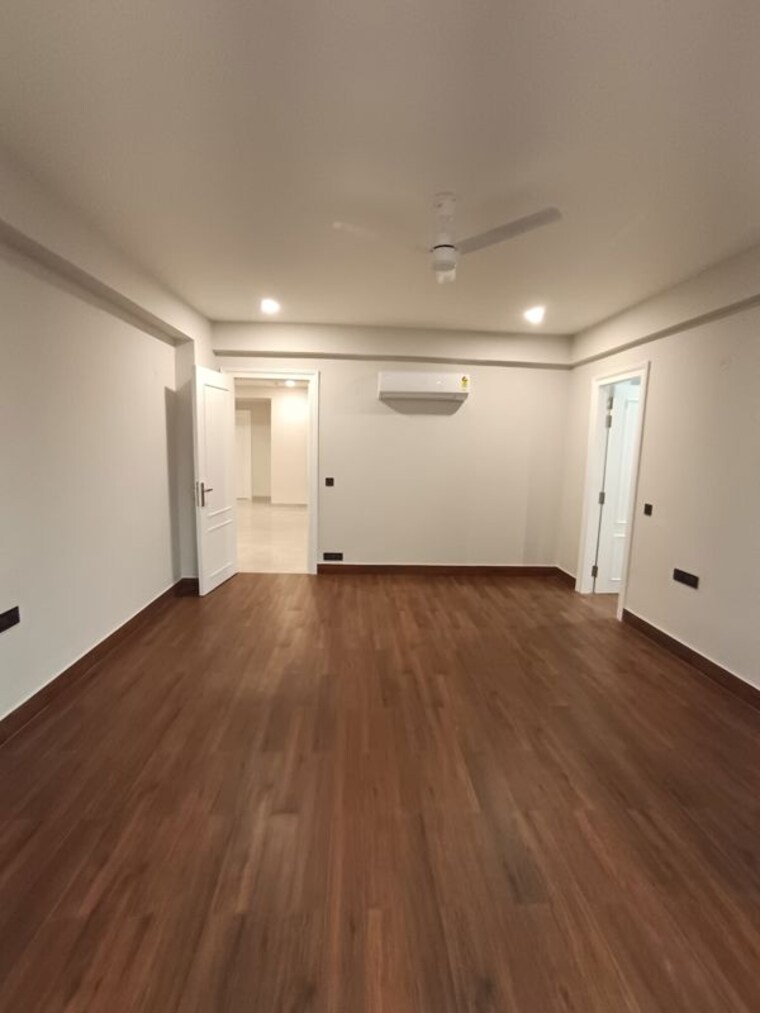 Room, vatika-inxt-city-center 3 Bedroom 4200 Sq.Ft. Builder Floor In Sector 83 Gurgaon 10487962