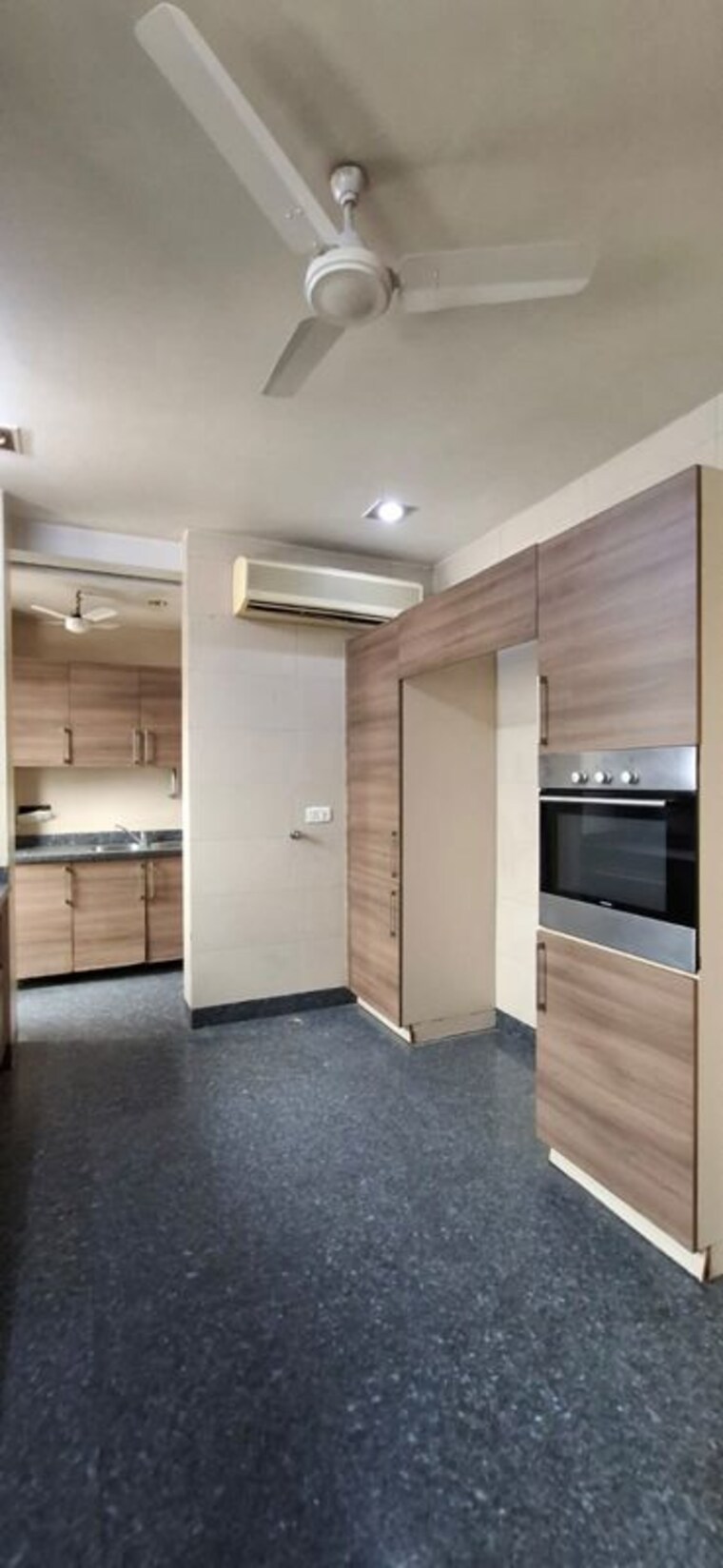 Room, new friends colony 4 Bedroom 4500 Sq.Ft. Builder Floor In New Friends Colony Delhi 10487989