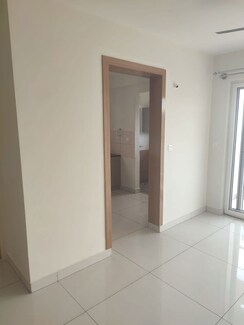 3 BHK Apartment For Rent in Mahaveer Celesse