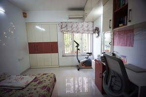 Team Area in 3 BHK Apartment at Mahalunge – for Sale