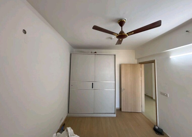Bathroom, dlf-new-town-heights-town-houses 3.5 Bedroom 1930 Sq.Ft. Apartment In Sector 86 Gurgaon 10488025