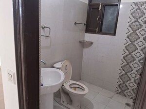 Bathroom in 3 BHK Apartment at Barnala Riverdale Apartments, Patiala Road – for Rent