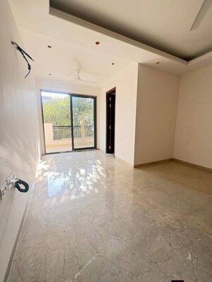 Room in 1 BHK Builder Floor at Sector 43 – for Rent