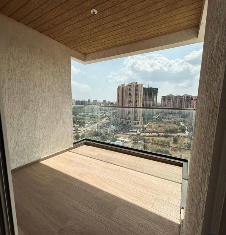 Balcony, lodha-bella-vita 3.5 Bedroom 1350 Sq.Ft. Apartment In Nibm Road Pune 10488056