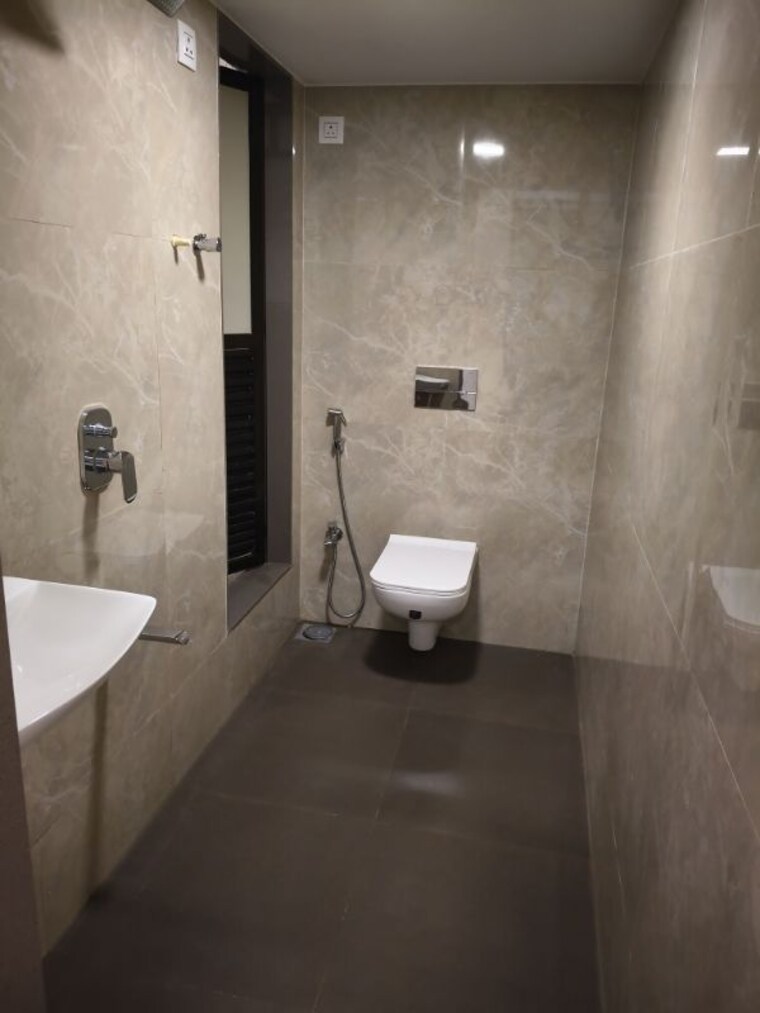 Bathroom, shree-balaji-sarvoday 3 Bedroom 1361 Sq.Ft. Apartment In Thakurli Thane 10488132