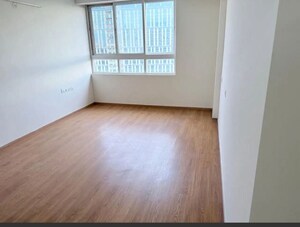Room in 3 BHK Apartment at Mantri Lithos, Thanisandra – for Rent