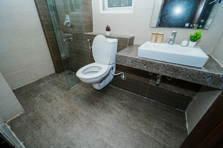 Bathroom, umang-winter-hills-phase-2 2 Bedroom 1342 Sq.Ft. Apartment In Sector 77 Gurgaon 10488050