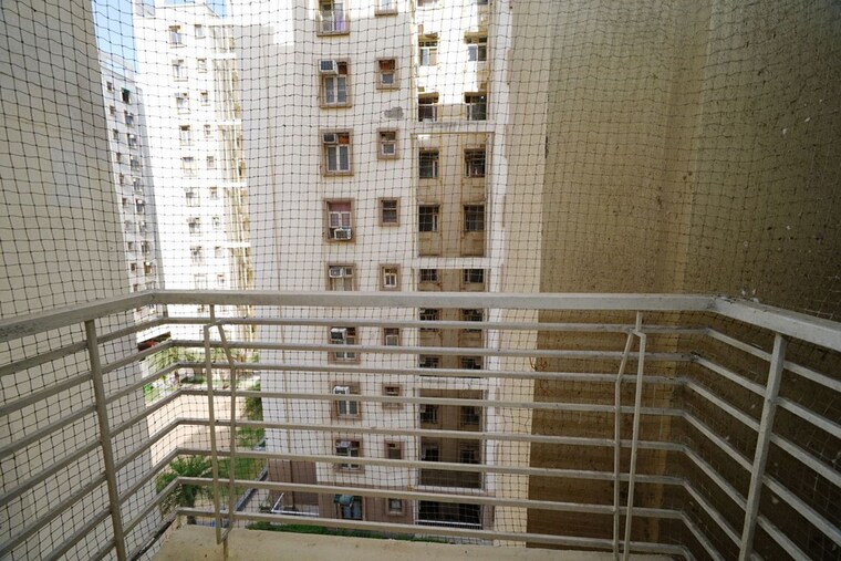 Exterior View, umang-winter-hills-phase-2 2 Bedroom 1342 Sq.Ft. Apartment In Sector 77 Gurgaon 10488050