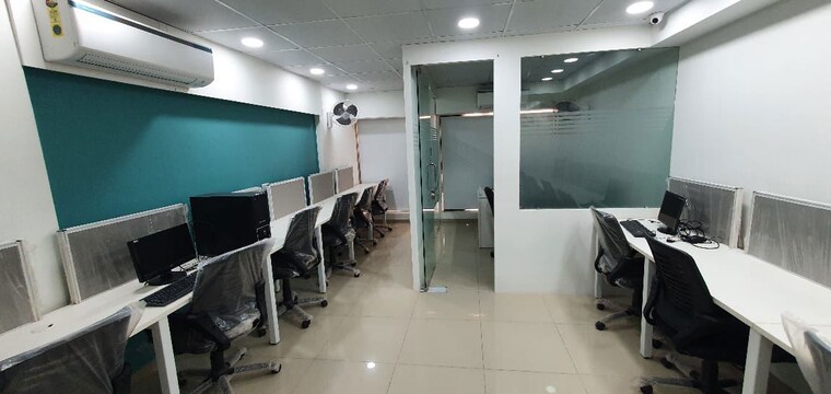 Team Area, shilp-epitome Commercial Office Space 696 Sq.Ft. In Bodakdev Ahmedabad 10488127