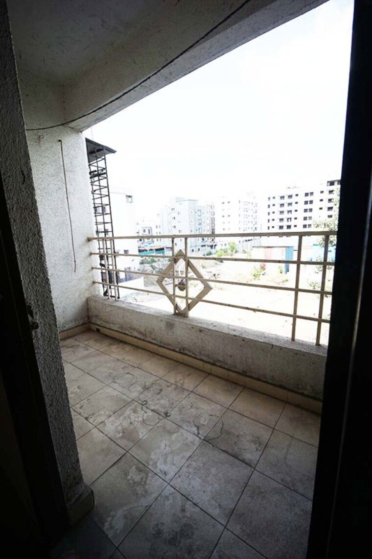 Balcony, narhe 1 Bedroom 554 Sq.Ft. Apartment In Narhe Pune 10488098