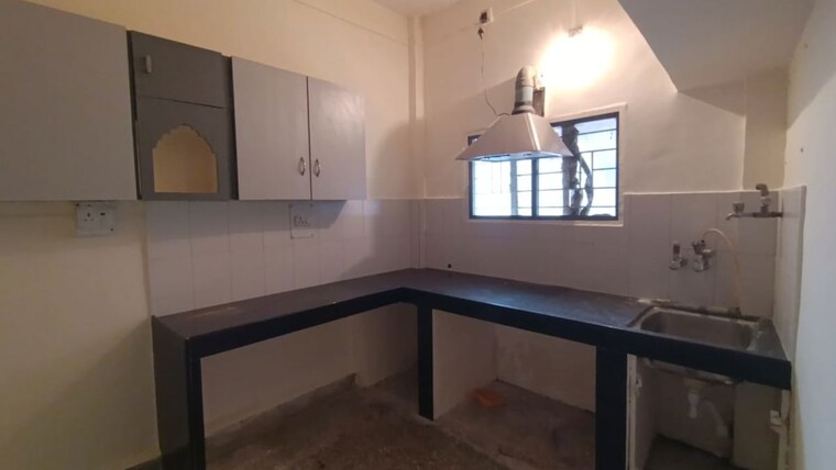 Kitchen, keshar-complex 3 Bedroom 1500 Sq.Ft. Independent House In Dhankawadi Pune 10488157