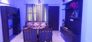 Bedroom in 3 BHK Builder Floor at Sector 38 – for Rent
