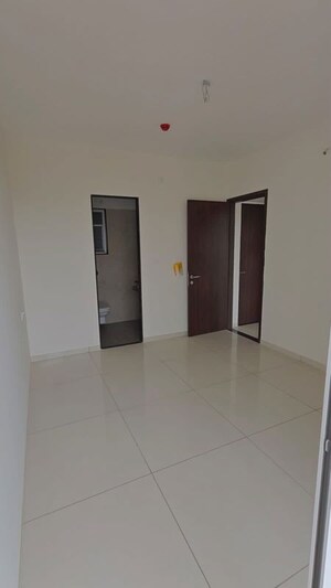  Shop For Sale in Phoenix East Court, Viman Nagar