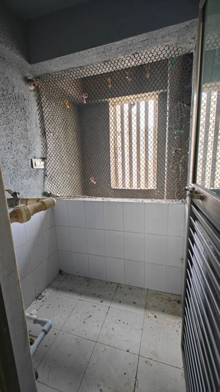 Bathroom, lashkaria-green-height 2 Bedroom 1100 Sq.Ft. Apartment In Jogeshwari West Mumbai 10488253