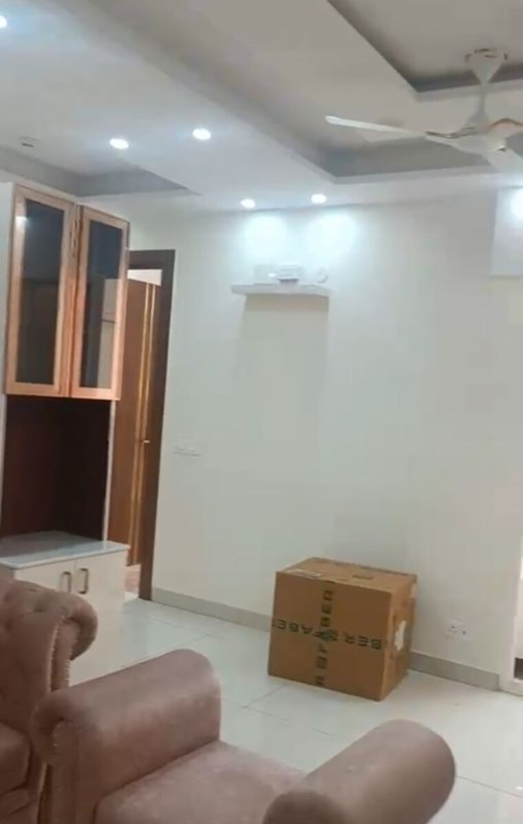 Living Room, saya-gold-avenue 2 Bedroom 1080 Sq.Ft. Apartment In Vaibhav Khand Ghaziabad 10488015