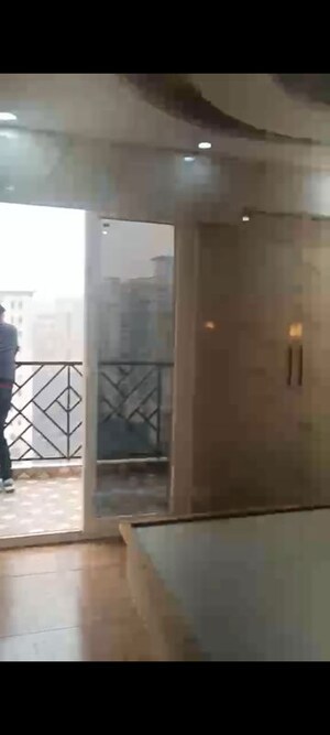 Room in 2 BHK Apartment at Saya Gold Avenue, Vaibhav Khand – for Rent
