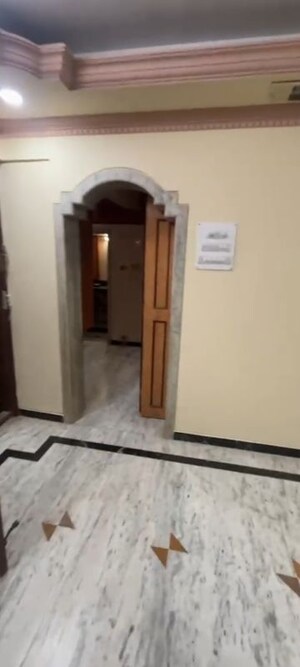 1 BHK Apartment For Rent in Dadar West