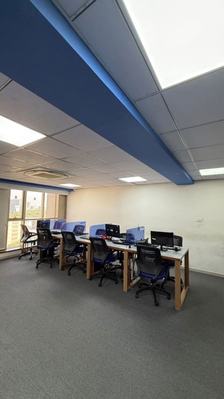 Gym, shilp-epitome Commercial Office Space 4630 Sq.Ft. In Bodakdev Ahmedabad 10488294