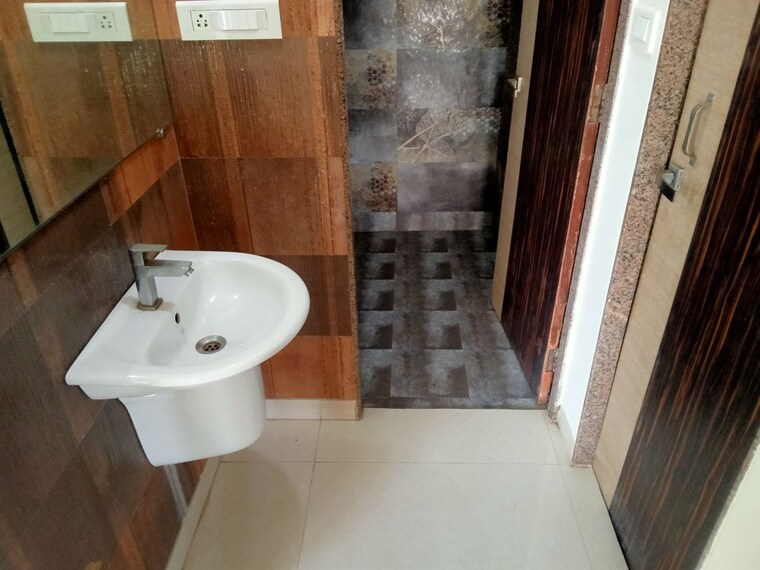 Bathroom, paradise-sai-riverdale 1 Bedroom 700 Sq.Ft. Apartment In Taloja Navi Mumbai 10480370