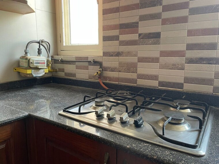 Kitchen, green park 3 Bedroom 250 Sq.Yd. Builder Floor In Green Park Delhi 10488391