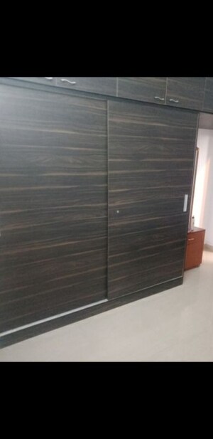 Room in 2 BHK Apartment at Abhee Lakeview Apartment, Sarjapur Road – for Rent
