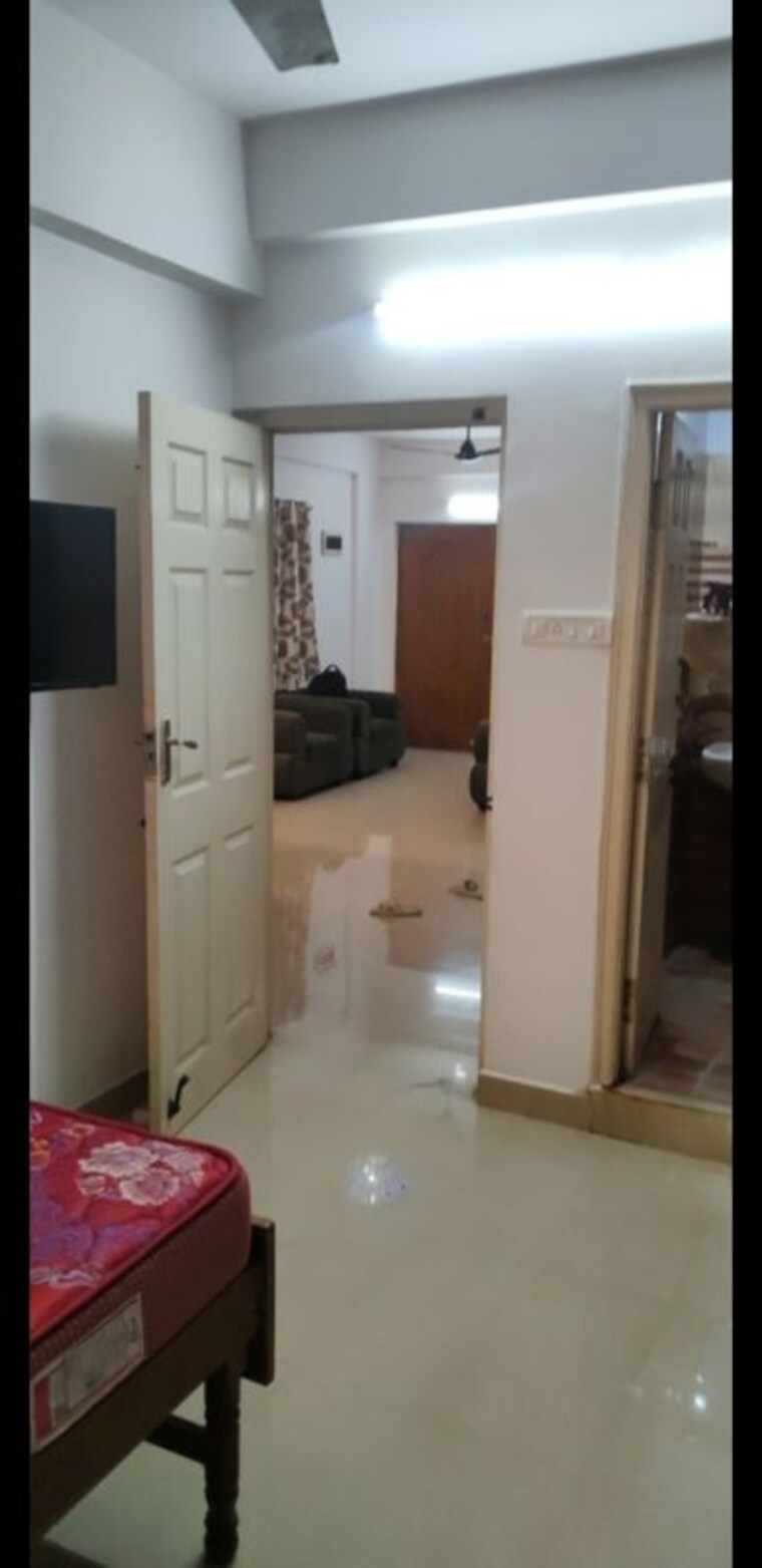 Bathroom, abhee-lakeview-apartment 2 Bedroom 1100 Sq.Ft. Apartment In Sarjapur Road Bangalore 10488471