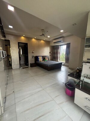 Master Bedroom in 3 BHK Apartment at Belscot Chs Ltd, Andheri West – for Rent