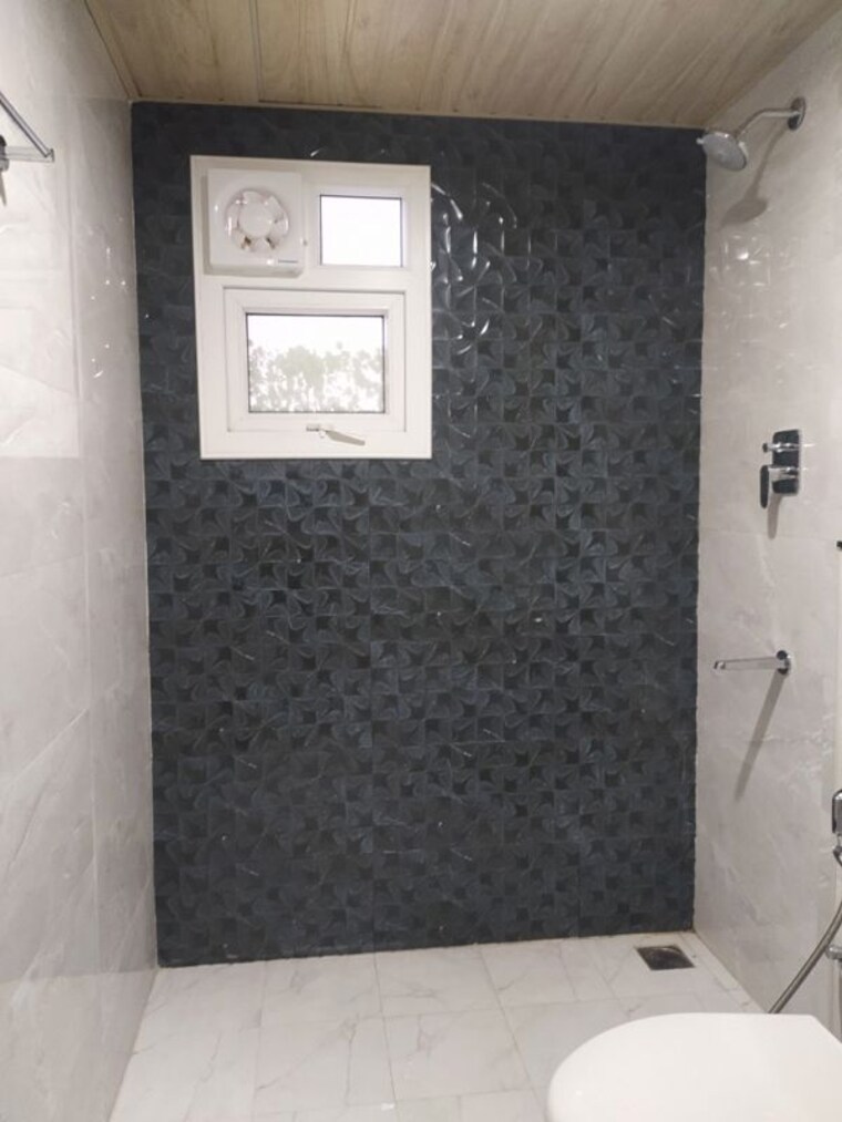 Bathroom, prestige-park-square 2 Bedroom 1200 Sq.Ft. Apartment In Bannerghatta Road Bangalore 10488523