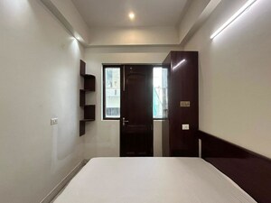 Room in 4 BHK Builder Floor at Sushant Lok I – for Rent