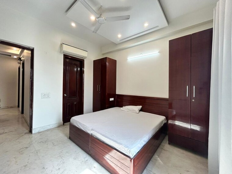 Bedroom, sushant lok i 4 Bedroom 2748 Sq.Ft. Builder Floor In Sushant Lok I Gurgaon 10488539