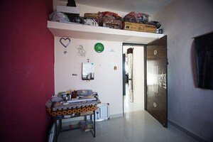 Furnished Amenities in 2 BHK Penthouse at Dattawadi – for Sale