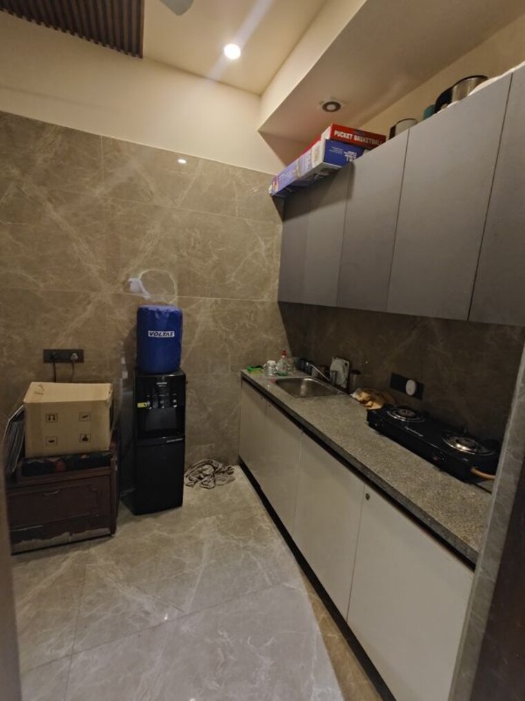 Kitchen, chittaranjan park Commercial Office Space 160 Sq.Yd. In Chittaranjan Park Delhi 10488555