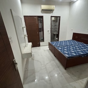2 BHK Apartment For Rent in Gharuan