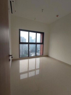 Room in 2 BHK Apartment at Lodha Vista, Lower Parel – for Rent