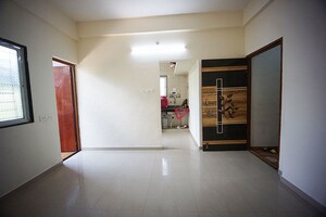 6 BHK Apartment For Sale in Kamgar Putala Vasahat