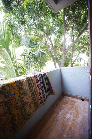 Bedroom in 6 BHK Apartment at Kamgar Putala Vasahat – for Sale
