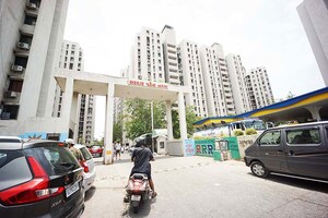 Parking in 3 BHK Apartment at Naranpura – for Sale