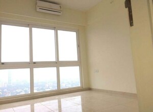 Room in 3 BHK Apartment at LnT Crescent Bay T5, Parel – for Rent